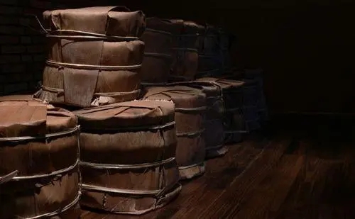 恐怖的普洱老茶翻新“技術(shù)倉(cāng)”？