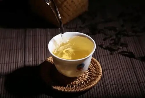 答應(yīng)我 晚飯后喝一杯普洱茶好嗎？