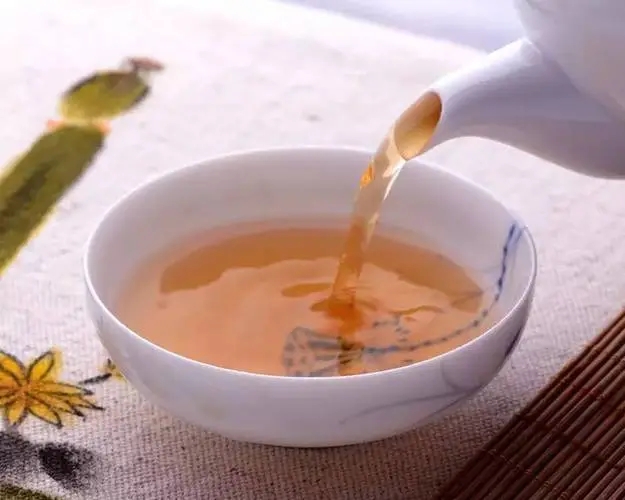 普洱茶越喝越餓？喝普洱茶真能刮油嗎？