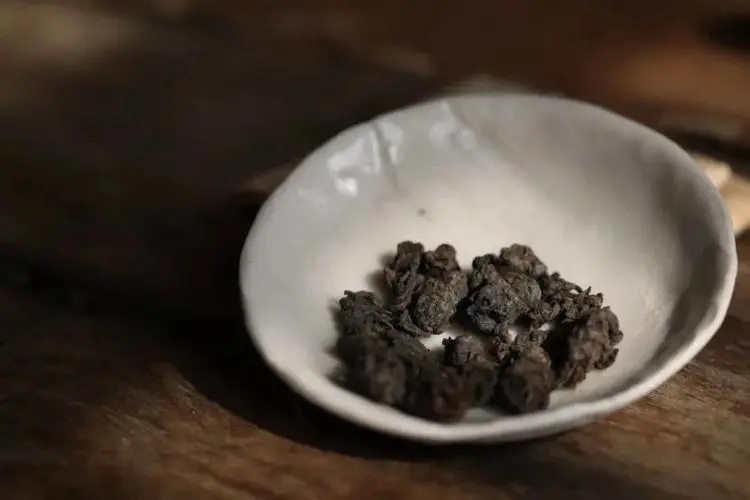 茶有倉(cāng)味怎么處理？