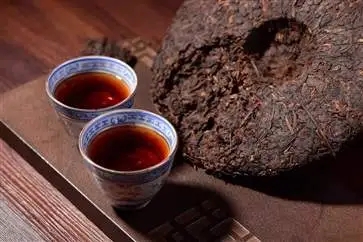 苦、澀味絕不是古樹普洱的霸氣，那也叫懂普洱茶，別逗了！