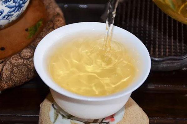 普洱茶新生茶的優(yōu)劣辨別方法丨經驗