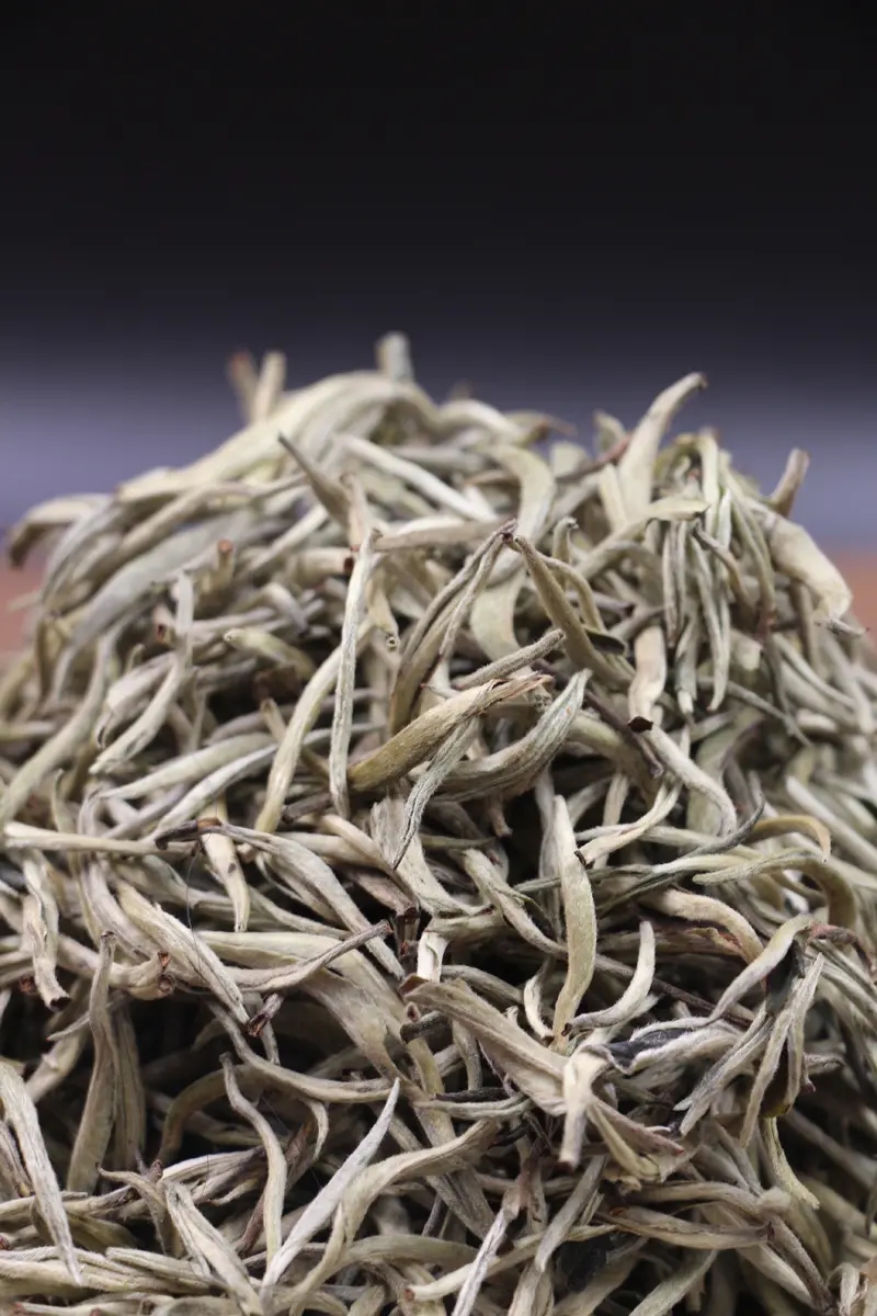 白茶知識(shí)丨如何區(qū)分福鼎白茶-云南月光白-安吉白茶