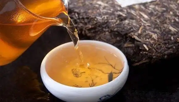 為什么越來越多人選擇普洱茶！