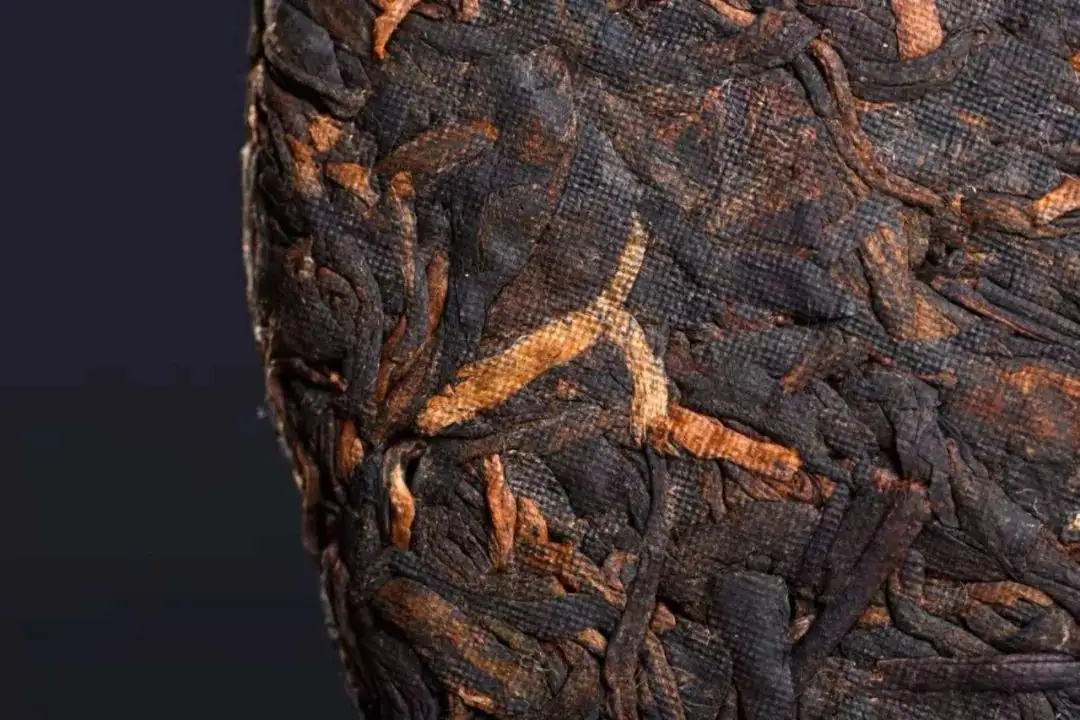 易武熟茶，當(dāng)屬易武地道發(fā)酵